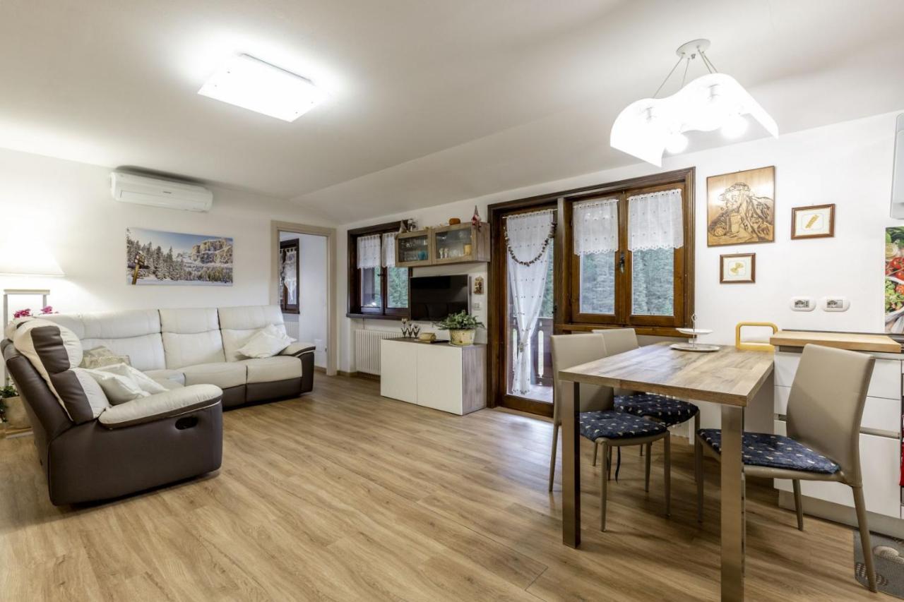 Appartamento Des Alpes 2 Canazei Esterno foto
