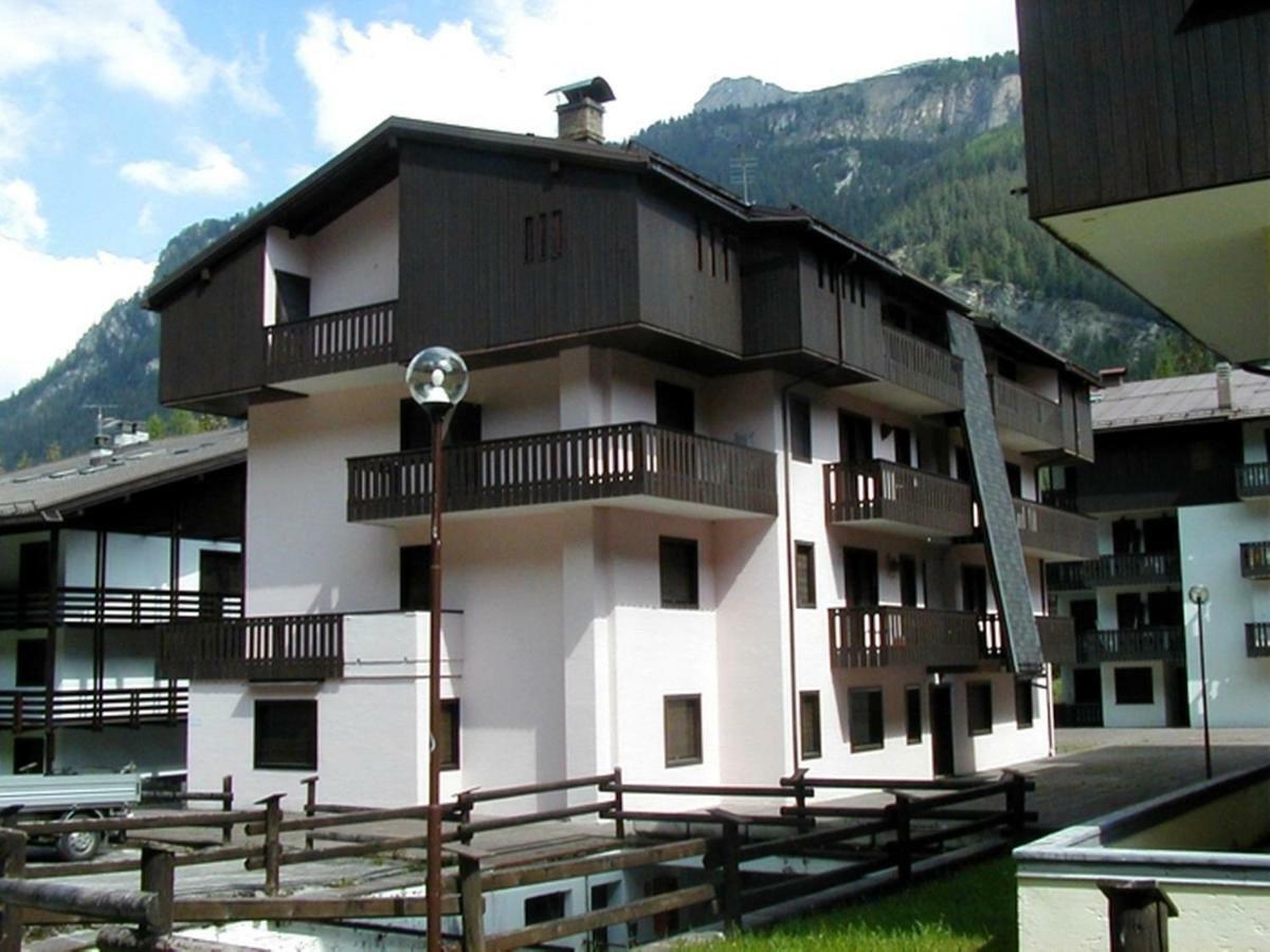 Appartamento Des Alpes 2 Canazei Esterno foto
